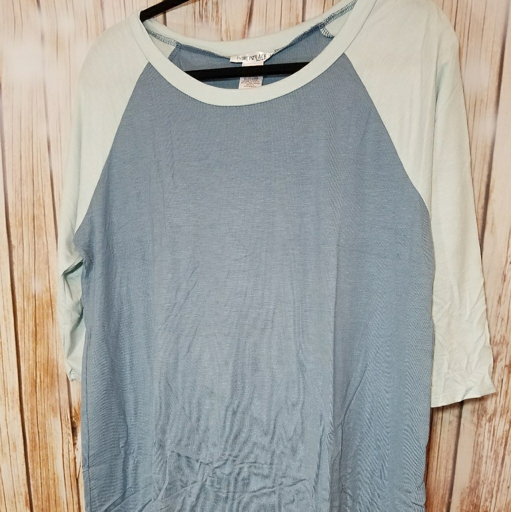 Raglan - Picture 4 of 4